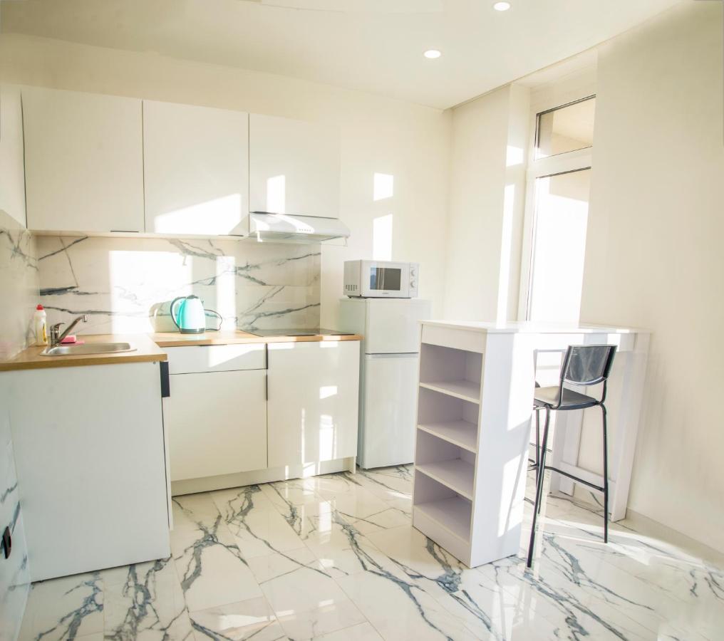 Apartment в новострое рядом с центром Kyiv